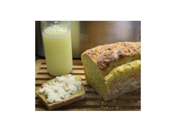 Pão mediterrâneo de curgete e abóbora com leitelho (buttermilk)