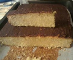 Bolo laranja com sementes papoila