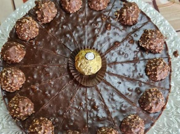 Bolo de Ferrero Roche