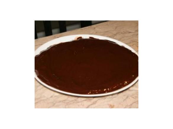 Bolo de cenoura e laranja com cobertura de chocolate