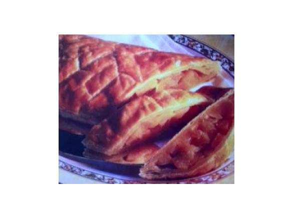 Folhado Recheado com Pêras Caramelizadas