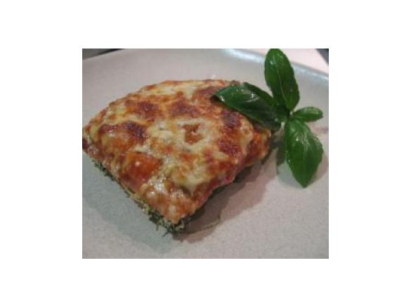 Lasanha fresca de beterraba com recheio de espinafres e ricotta