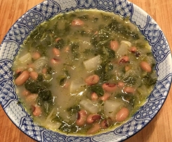 Sopa de feijão frade com grelos
