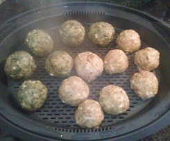 almondegas de espinafres e cogumelos com queijo