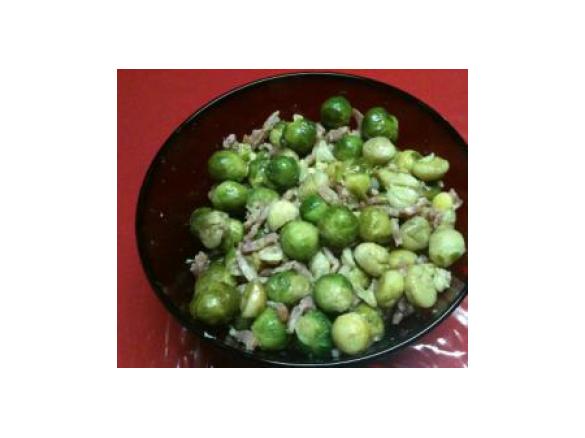 Couves-de-bruxelas com bacon e castanhas