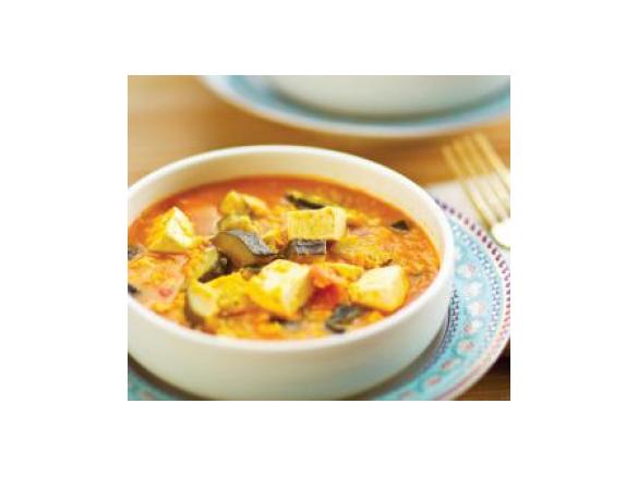 Caril de tofu com curgetes