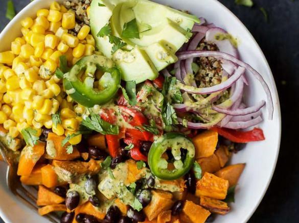 Salada de Batata Doce e Feijão Preto
