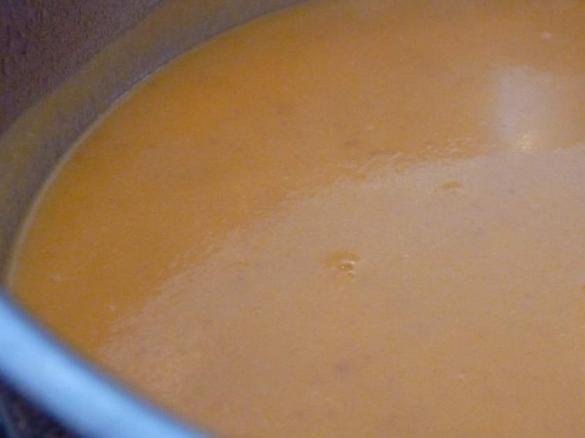 Creme de feijão com espinafres