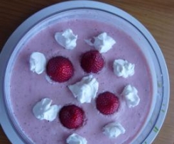 Mousse de morango rápida