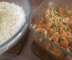 Jardineira de frango com arroz branco a vapor