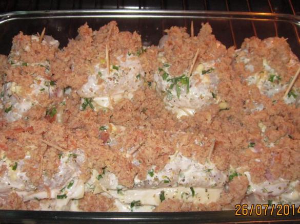 Livrinho pescada recheada com presunto em molho de iogurte