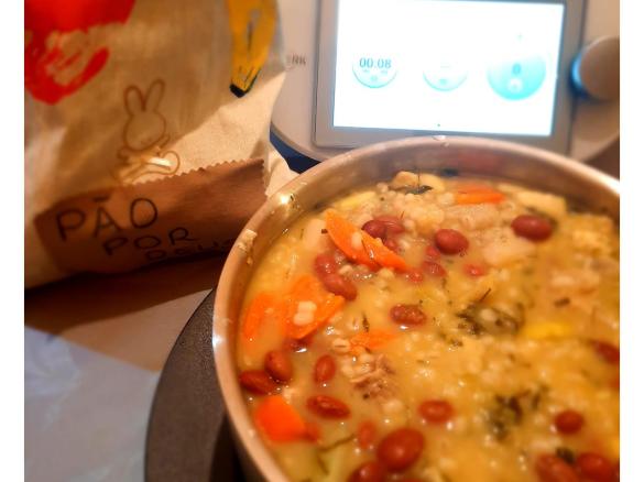 Sopa de trigo/ cevada (típica madeirense)