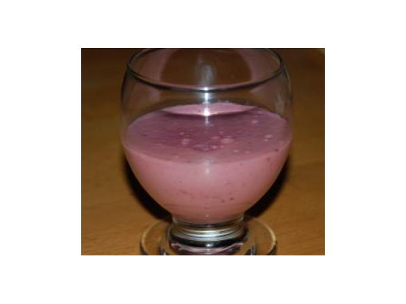 PUDIM / MOUSSE DE MORANGO