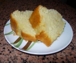 Bolo de iogurte e côco