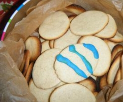 Bolachas de Manteiga em forma de Ovo da Pascóa