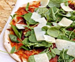 Pizza de Agriões e Tomate Seco