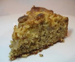 Bolo de avelãs e pêra com crumble
