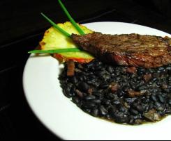 Feijão preto para acompanhar picanha