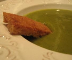 Sopa de ervilhas e agrião com hortelã (Sopa Verde)
