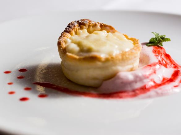 Pastel Risoto em Cama de Espuma de  Morango