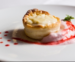 Pastel Risoto em Cama de Espuma de  Morango