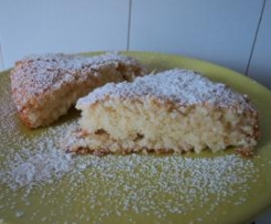Bolo de claras e coco 