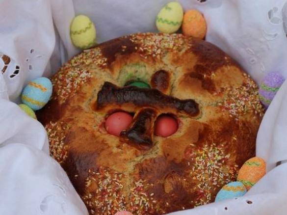 Folar da Páscoa com licor de Tangerina