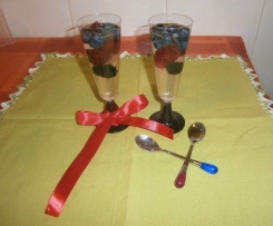Gelatina de Champanhe com Frutos do Bosque