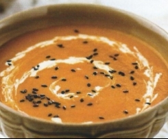 CREME DE FEIJÃO BRANCO E TOMATE