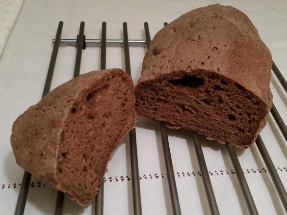 Pão escuro sem glúten