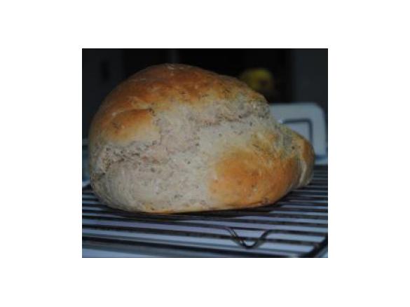 Pão caseiro com paio, queijo e oregãos