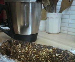 Salame de chocolate com leite condensado e avelã