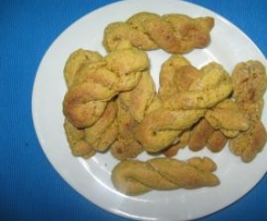 Entrelaçados crocantes (com custard e canela)