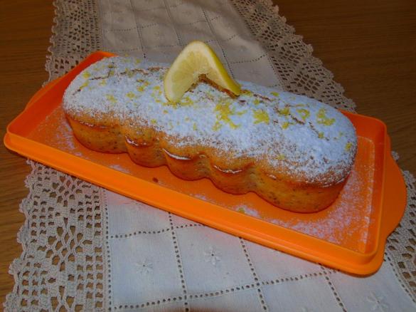 Bolo de Limão e sementes de Chia