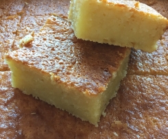 BOLO DE MAÇÃ E CÔCO COM AROMA DE LIMÃO