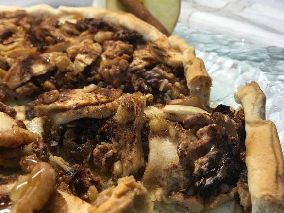 Tarte de maçã, figo e noz
