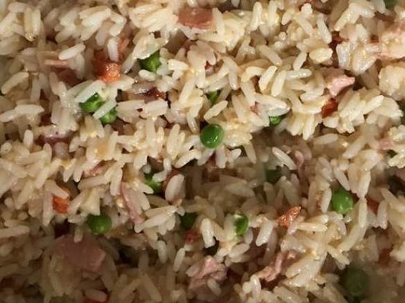Arroz com cenoura e ervilhas