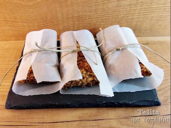 barras de cereais com maçã e canela