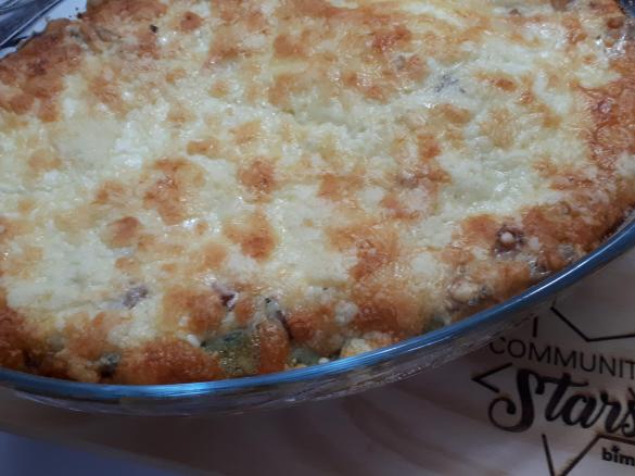 Lasanha com massa fresca de espinafres, bolonhesa e carbonara