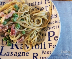 esparguete com bacon e ervilhas