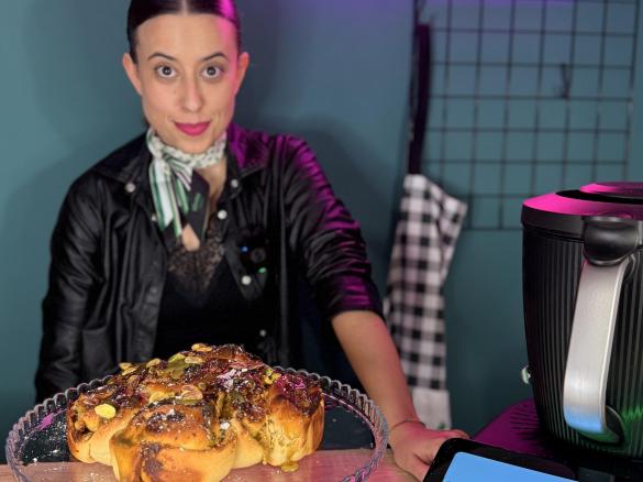 Folar doce de pistachio