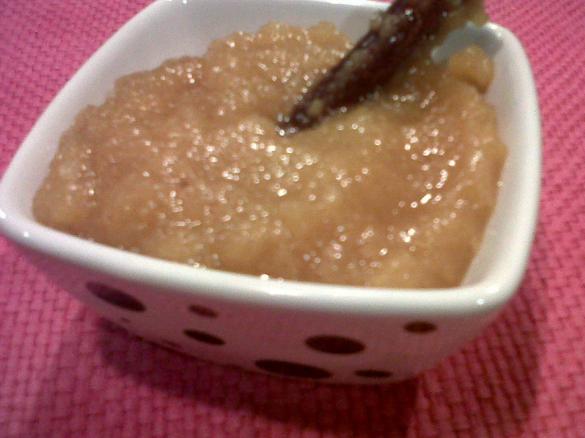 COMPOTA DE DIOSPIRO E MAÇÃ