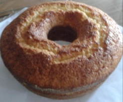 BOLO DE ANANÁS COM AROMA A LIMÃO