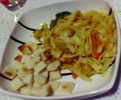 Tagliatelle com molho de legumes