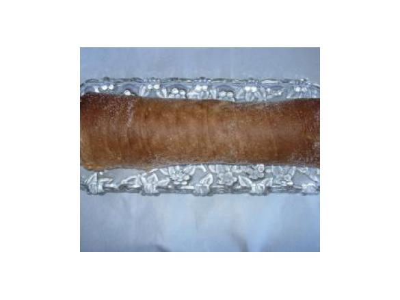 Torta recheada com doce de ovos