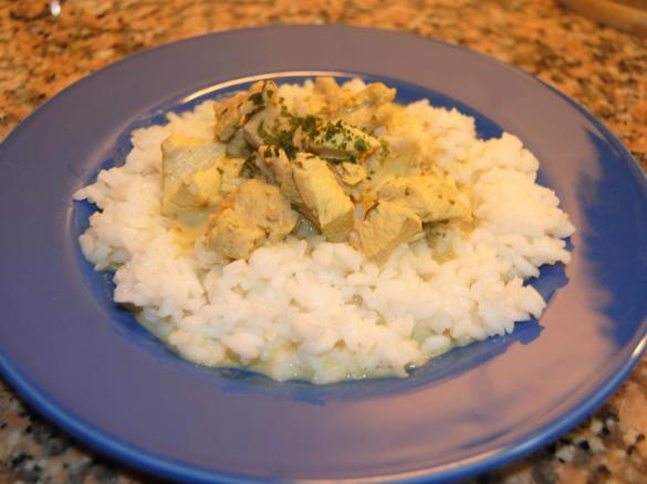 Caril de Frango á               Chefe Ruca