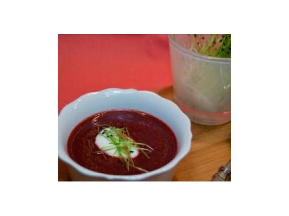 Sopa de beterraba no forno