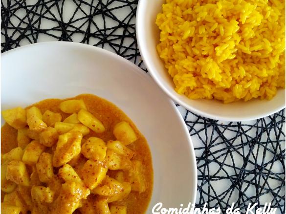 Potas tikki masala com arroz de açafrão