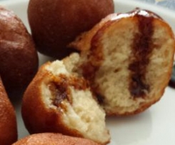 Malassadas da Madeira com mel-de-cana