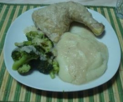 FRANGO A VAPOR COM MOLHO DE MOSTARDA E PORTO